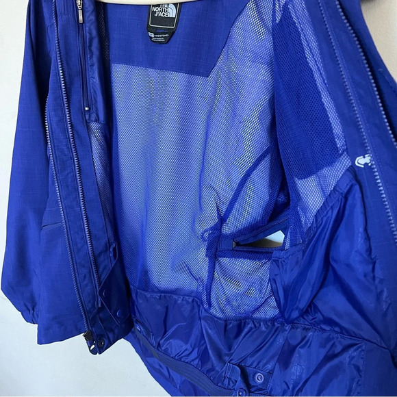 EUC The North Face Hyvent Marine Blue Women's Raincoat Size Small - Picture 8 of 9